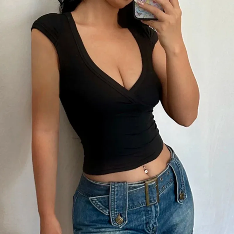 Aiertu Sexy Deep V Neck Crop Top Women Basic Solid Tee Shirts 2024 Summer New Fashion T-shirts Vintage Clubwear Ladies Clothing